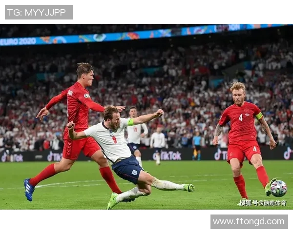 杭州羽毛球队在欧锦赛上的拼搏历程与荣耀时刻分享